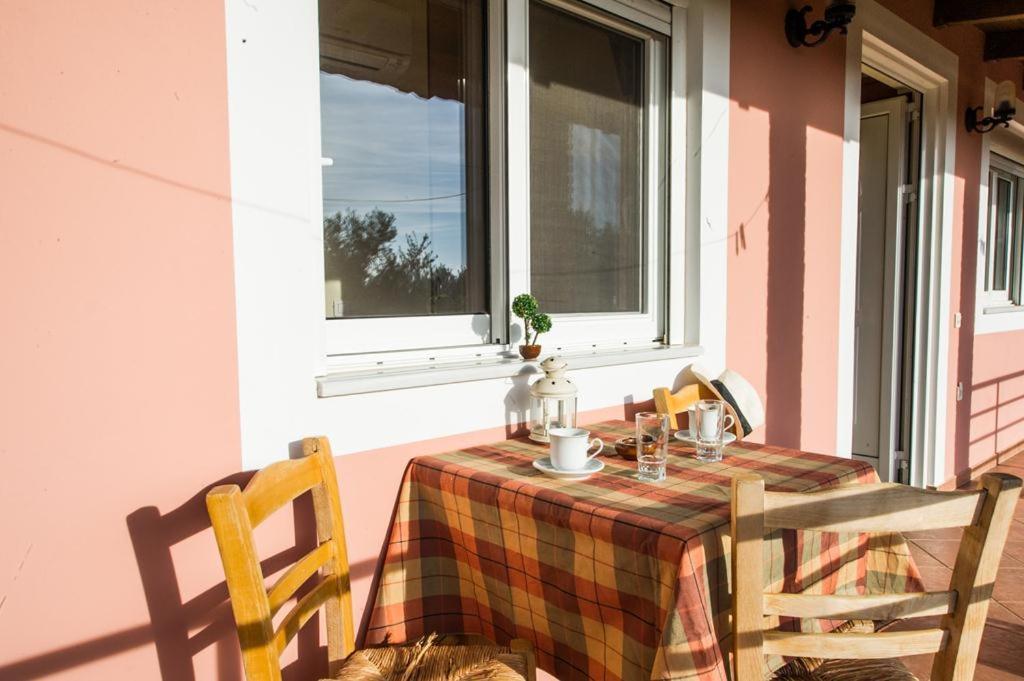 Cozy Flats In An Olive Grove By The Sandy Beach Kanalos Ngoại thất bức ảnh