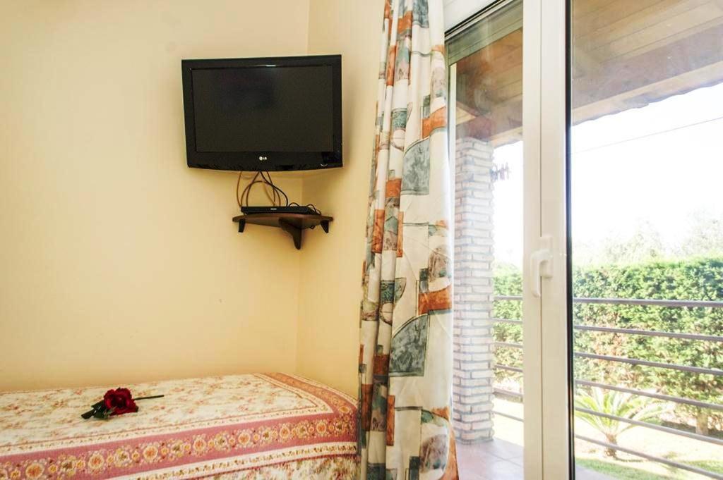 Cozy Flats In An Olive Grove By The Sandy Beach Kanalos Ngoại thất bức ảnh
