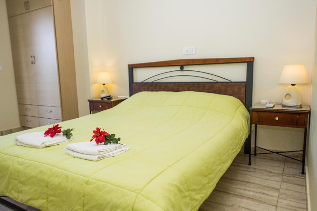Cozy Flats In An Olive Grove By The Sandy Beach Kanalos Ngoại thất bức ảnh
